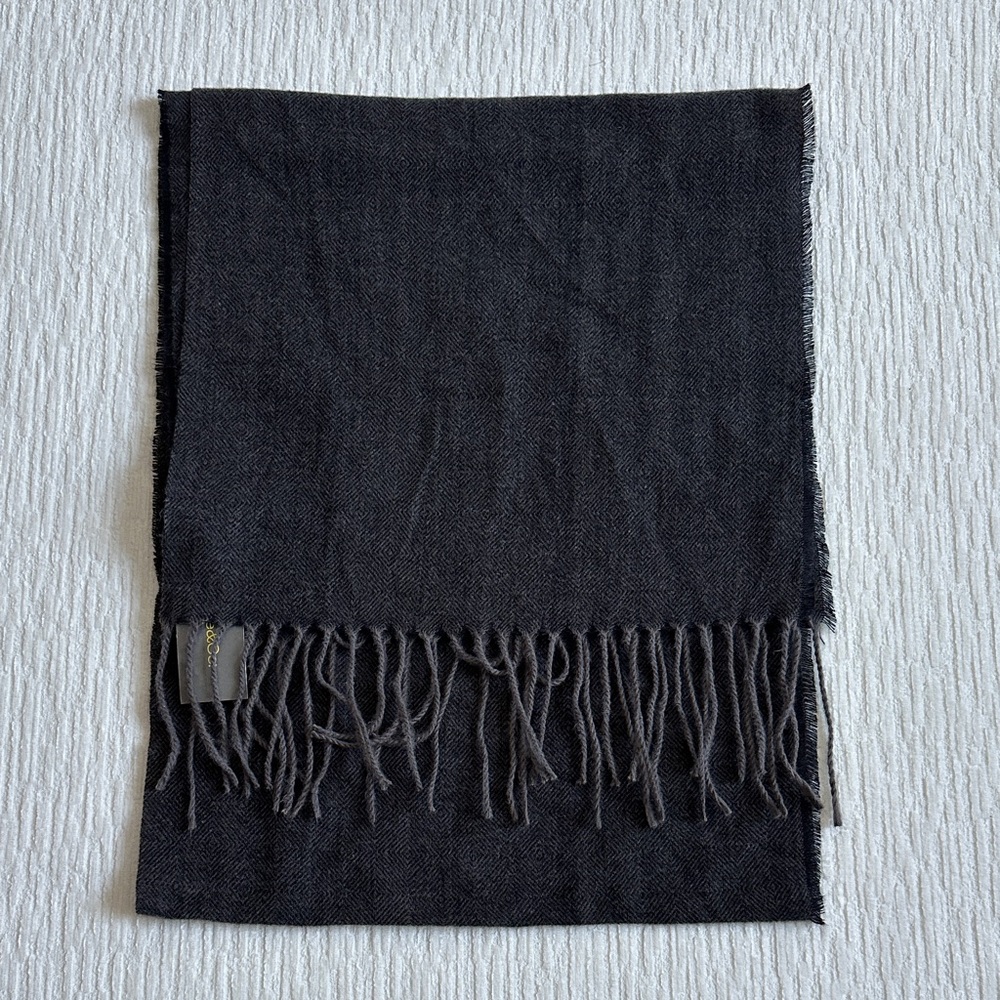 Elegant Black Fringe Scarf